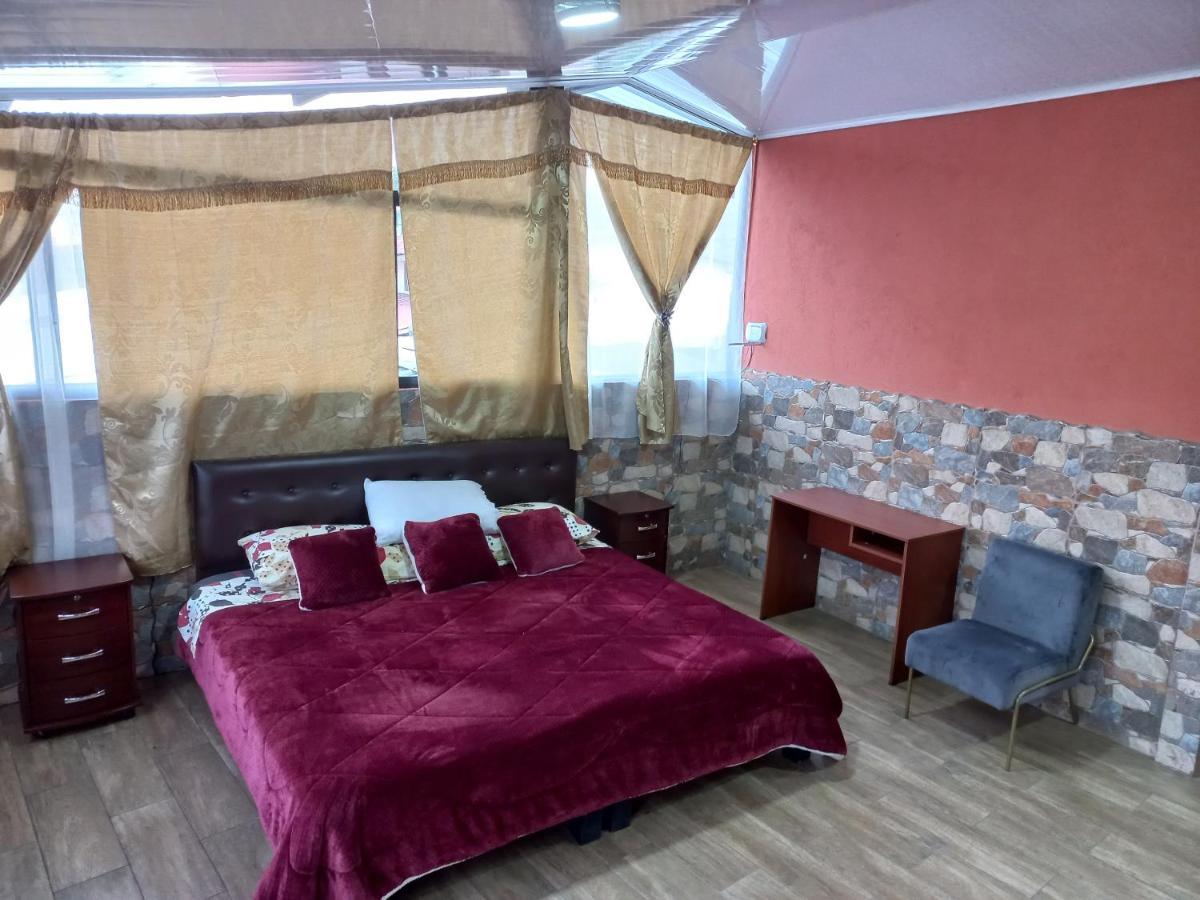 Hostal La Casa De Rodrigo Baeza エクステリア 写真